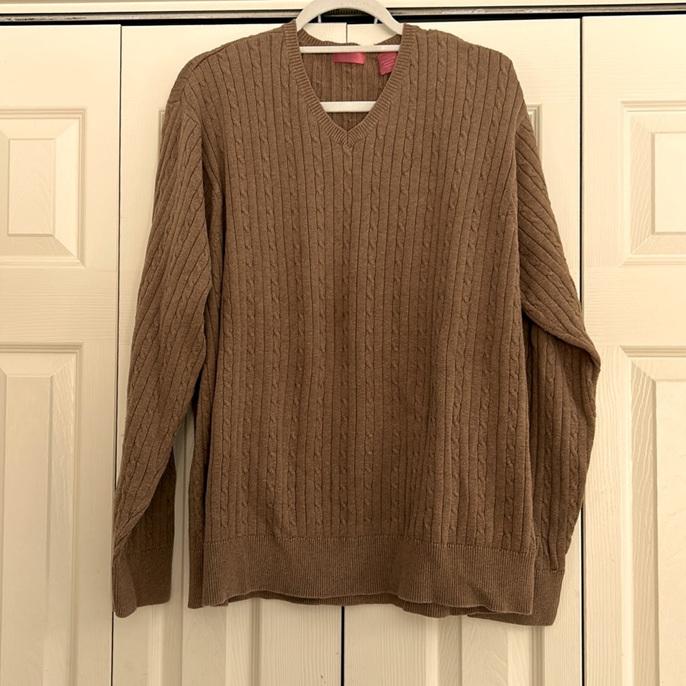 Rich colored IZOD V-neck cable sweater size XL